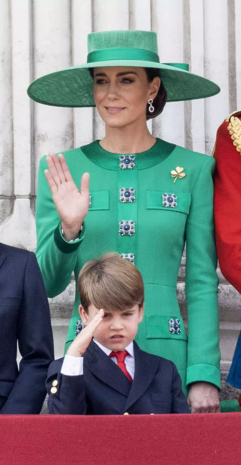 Kate Middleton, omagiu emoționant pentru Regina Elisabeta. Ipostaza în care a fost surprinsă soția prințului William