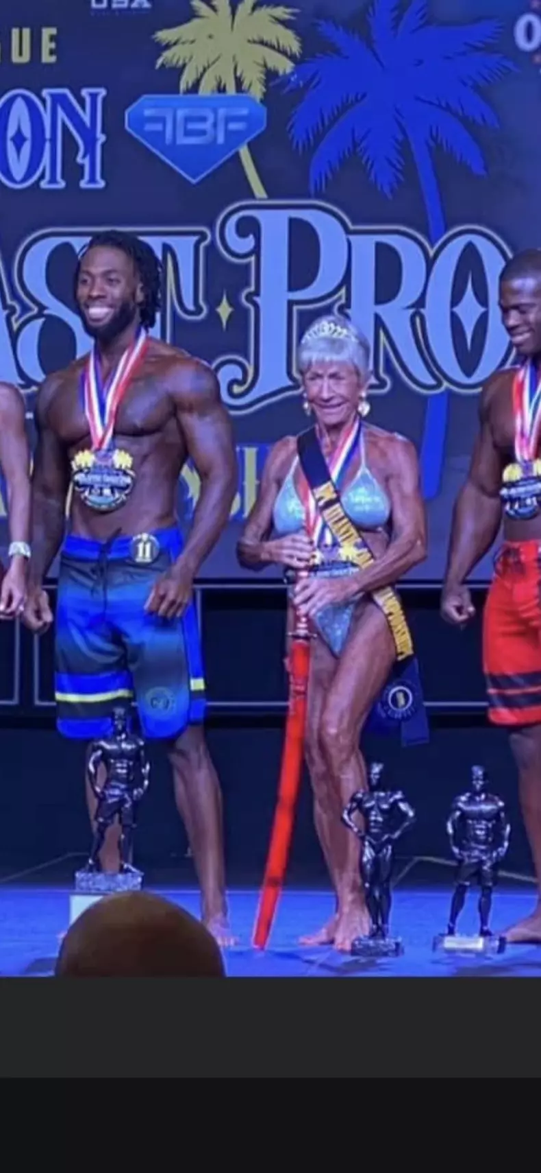 Iris Davis, bunica culturistă