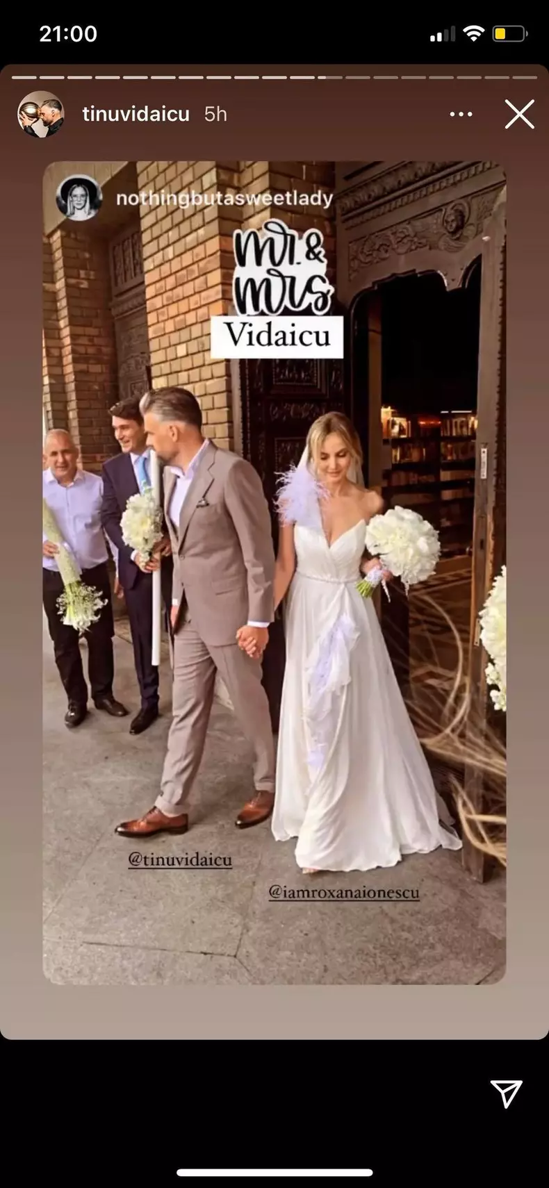 Roxana Ionescu s-a căsătorit religios cu Tinu Vidaicu