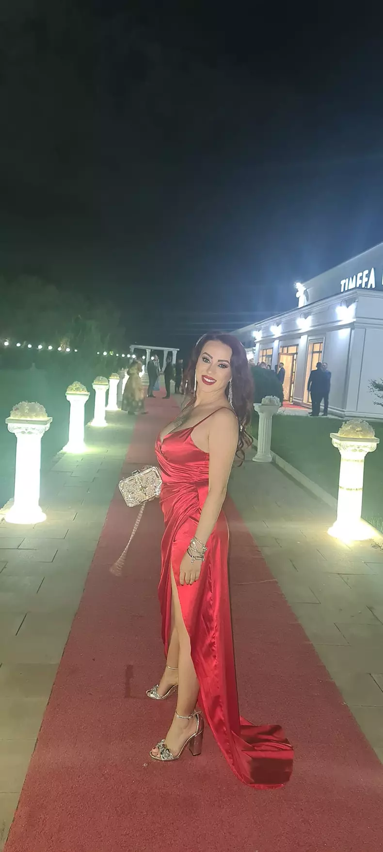 larisa vedeta