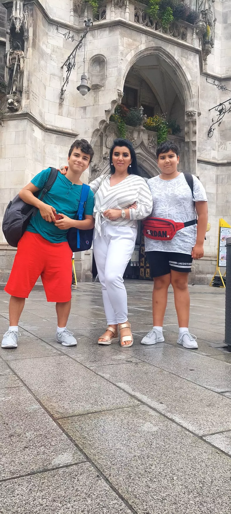 adriana bahmuteanu si copiii