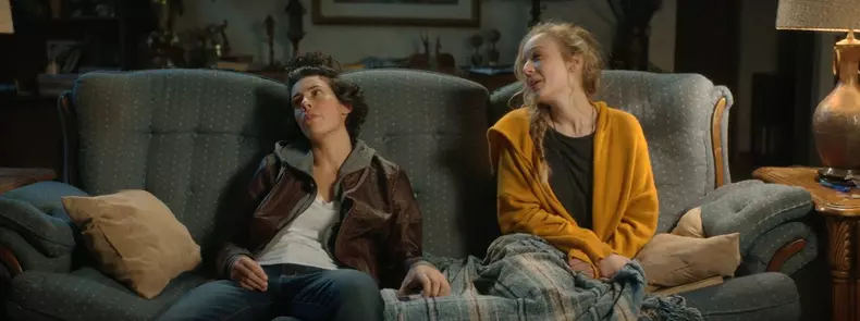 „Miss White Light”, film disponibilă pe MEGOGO  (1)