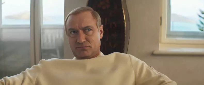 Jude Law transformed as Valdimir Putin