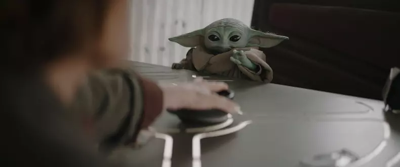 THE MANDALORIAN AND GROGU