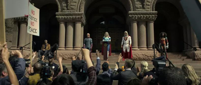 Mostenirea lui Jupiter Netflix premiera (2)