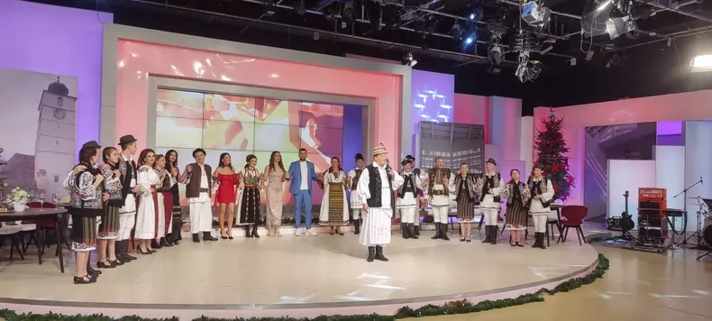 totu-i-fain-la-prima-tv-4