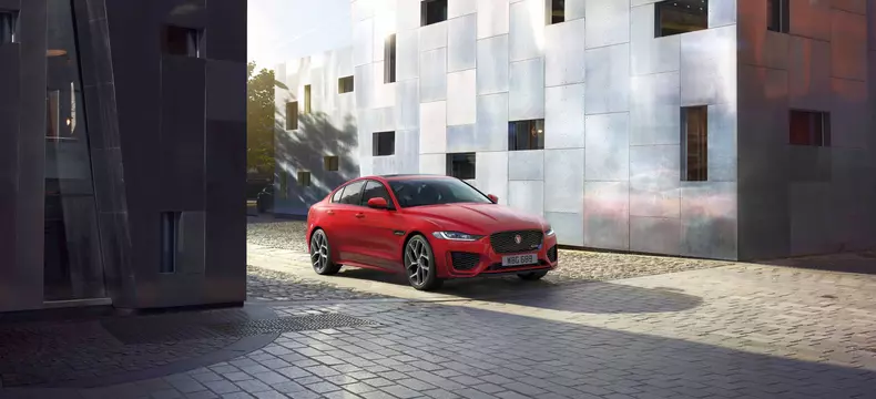 Jaguar XE facelift 029