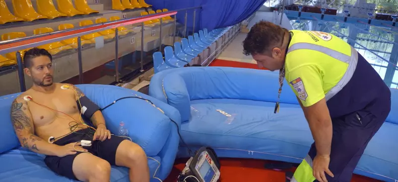 editia-9_jorge-atac-de-panica_splash-vedete-la-apa_sezonul-5_poza-1_a