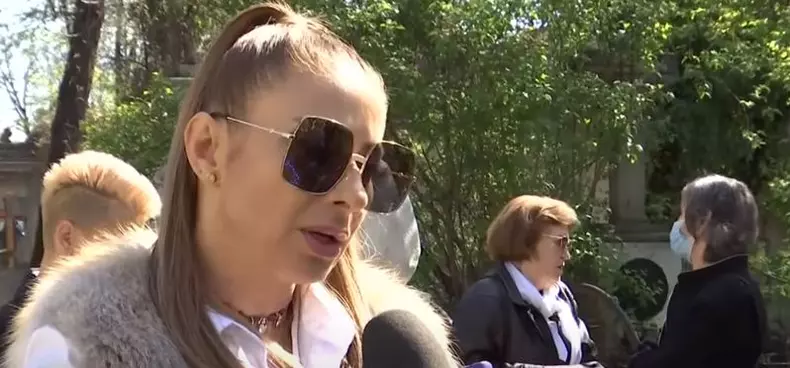 anamaria-prodan-parastas-mama-6