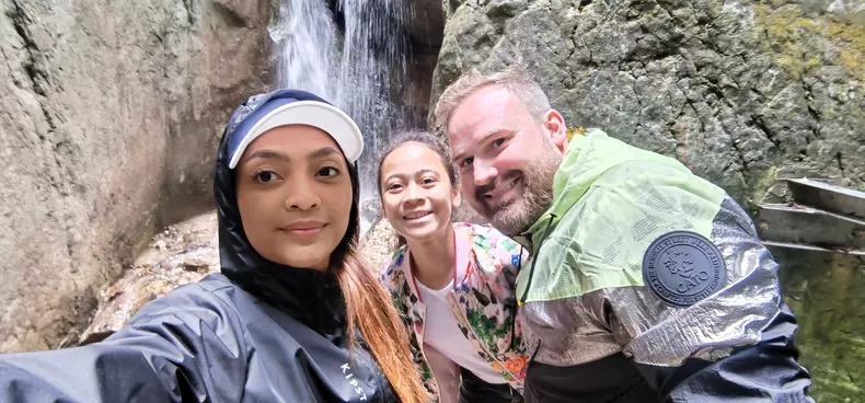 bella-sotul-si-fata-ei-1