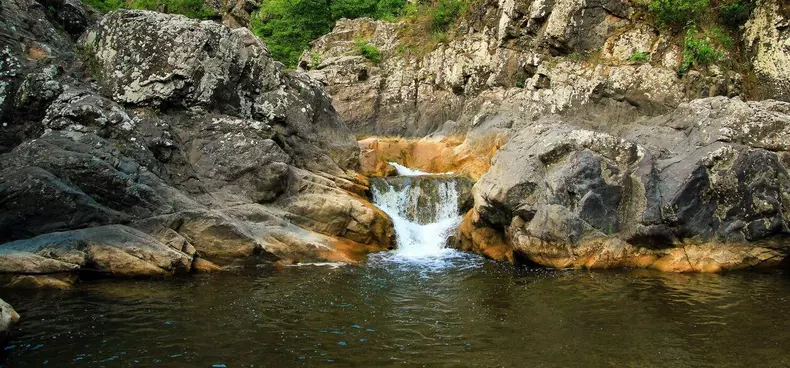 1964ac15-0d9b-4250-a17d-9b2cf93e960e