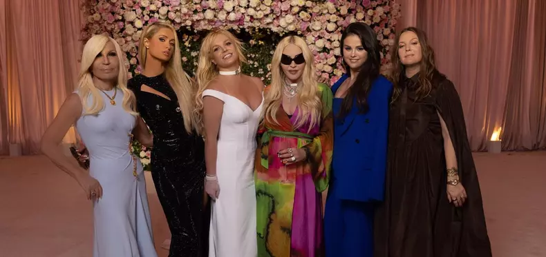 paris-hilton-nunta-britney-spears-1