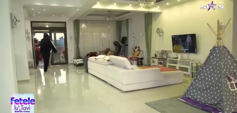 GABRIELA CRISTEA CASA