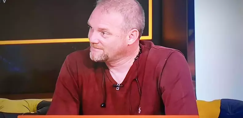 ce-a-facut-radu-mihail-cu-premiul-de-la-romanii-au-talent-1-1024x498-1