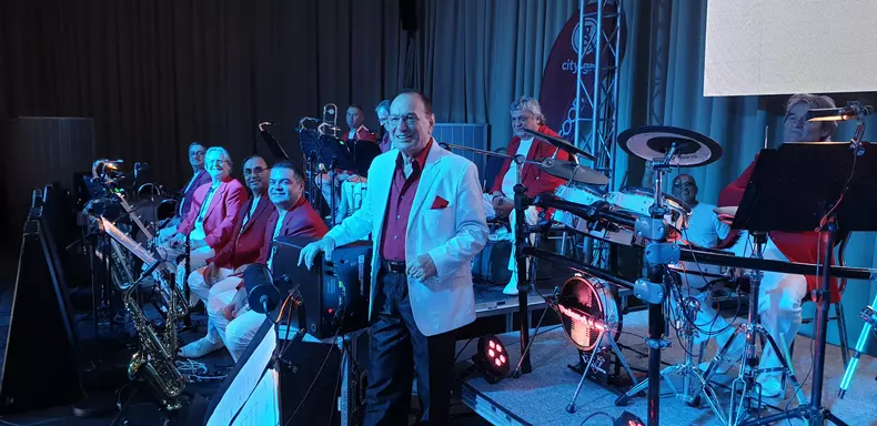 64415055_2380764275322515_7732391624860237824_o