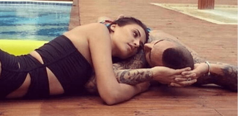 antonia-a-pozat-nud-in-intimitatea-casei-iar-imaginea-a-ajuns-pe-internet-fotografia-a-fost-publicata_size20