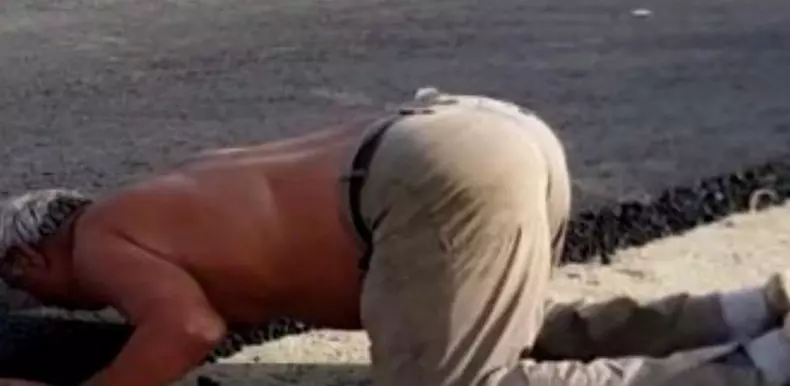 Reacția unui bărbat când a văzut că strada din comuna sa a fost asfaltată