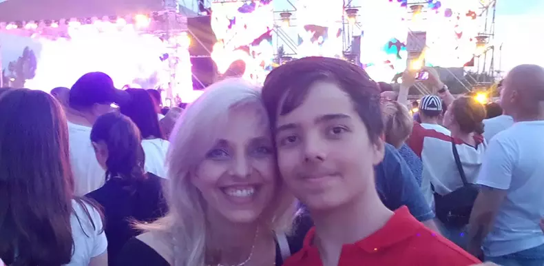 Luca, băiatul Biancăi Brad, împlineşte 14 ani în iulie