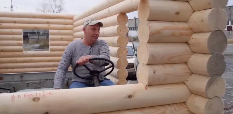 Această casă pe roți poate fi condusă exact ca o mașină