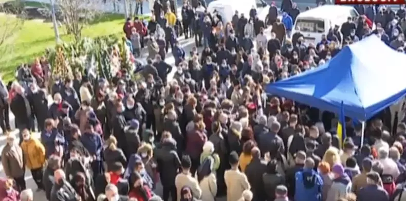 petrica-mitu-stoian-inmormantare-1