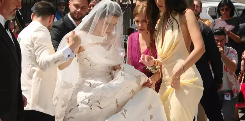 Kira-Hagi-rochie-mireasa.7