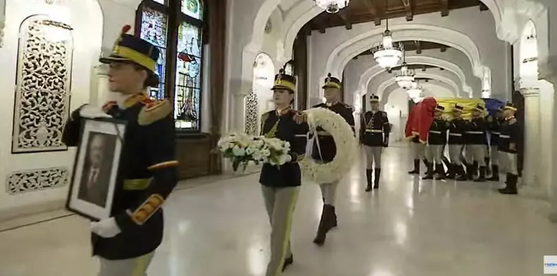 inmormantare ion iliescu13