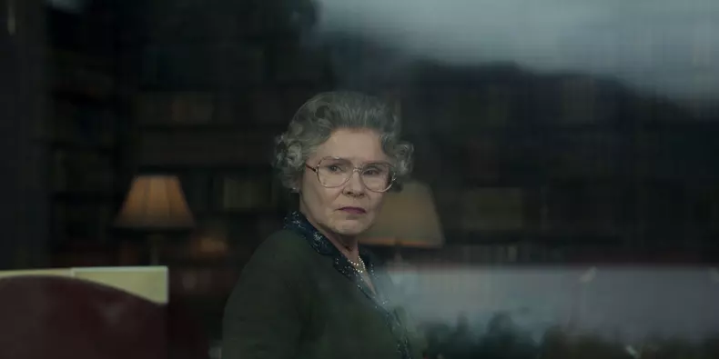 Cum a afectat-o pe Imelda Staunton, actrița din „The Crown”, moartea reginei. „Reacția mea m-a surprins”