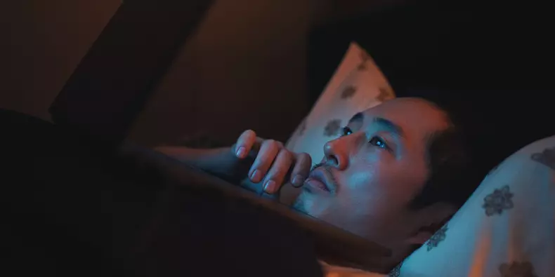 „Râcă”, tot ce trebuie să știi despre serialul de pe Netflix. Premieră, distribuție, trailer