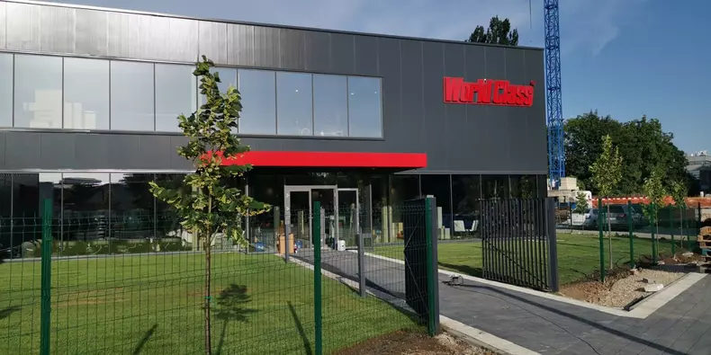 Studiu World Class02