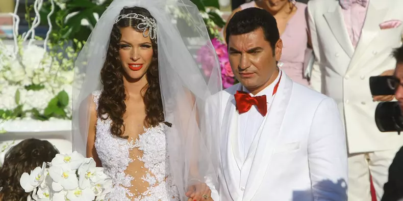 După divorţul de Mihaela, Cristi Borcea s-a însurat cu Alina Vidican