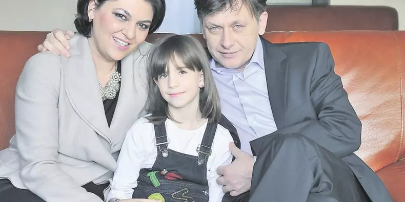 4390-249121-fam-1140x570