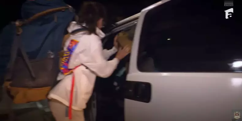 Cleopatra Stratan și Edward Sanda, atacați la America Express. Reporterul a fost amenințat cu arma. „Rămăsese cu pistolul la cap” (10)