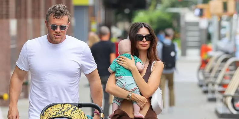 Emily Ratajkowski și Sebastian Bear-McClard si copilul lor