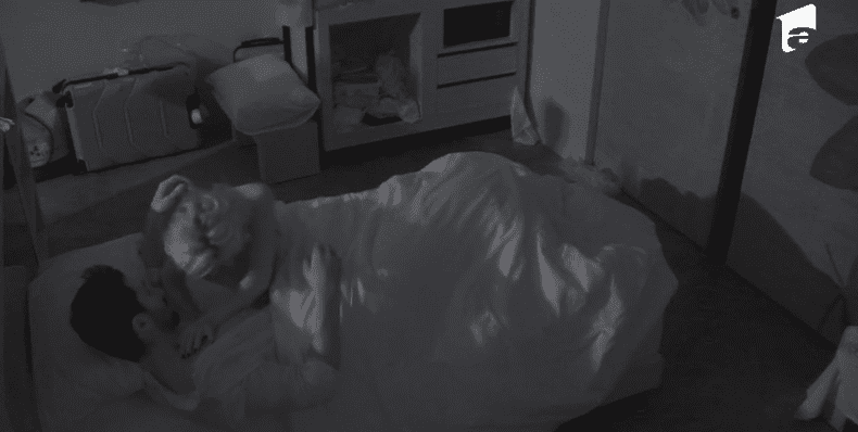 Denis si Cristina in pat