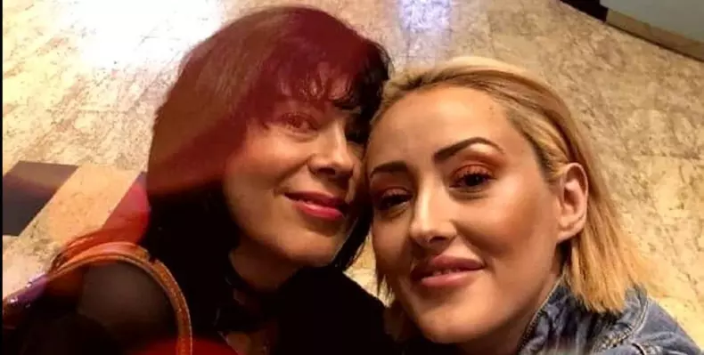 nidia si mariana moculesuc