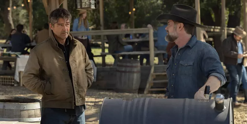 lanterns-premiera-romania-hbo-max (3)
