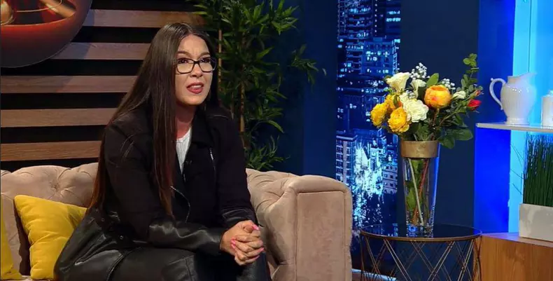 iubita-ionut-belei-chefi-la-cutite-1024x520-2