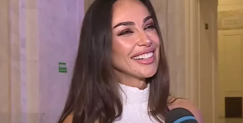 madalina ghenea 22