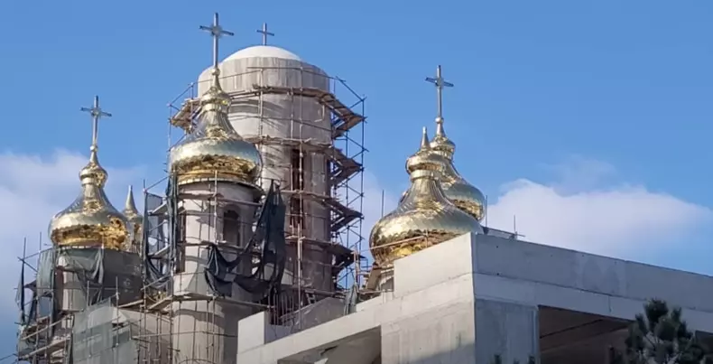 biserica becali