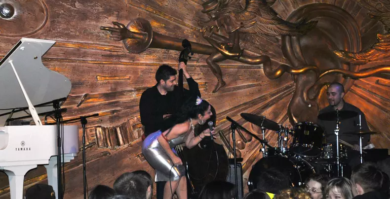 893352_637638959584514_179355706_o