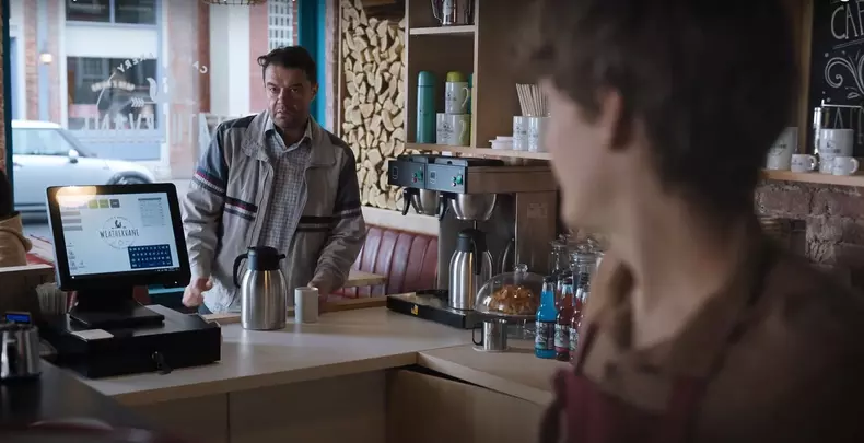 andrei-duban-apare-in-serialul-netflix-wednesday-3