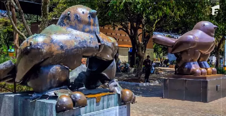 pasarea-botero-1536x792-1