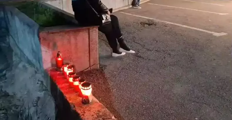 candele-pentru-lucescu2