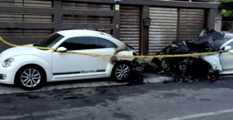 Doua-masini-incendiate-in-Constanta