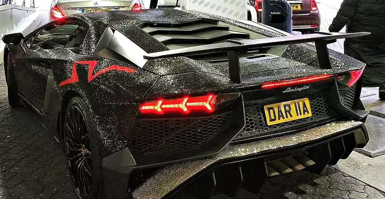 lamborghini-aventador