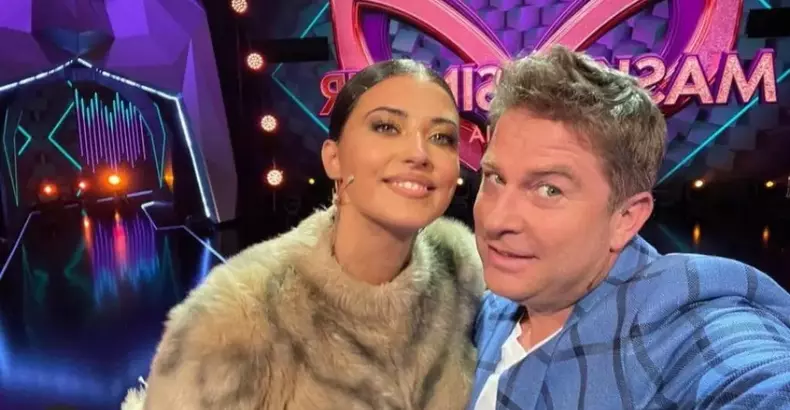 antonia-pisica-de-la-masked-singer-romania-8-1024x532-1