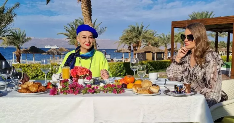 Jojo-si-Monica-Anghel-au-plecat-impreuna-in-vacanta.-2-1