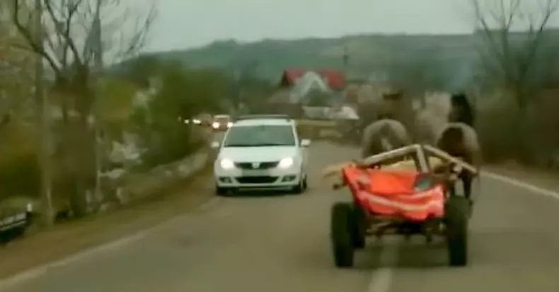 caruta-scapata-de-sub-control