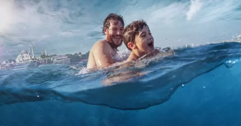 Kagittan Hayatlar, filmul lui catagay ulusoy, a avut premiera pe Netflix 2