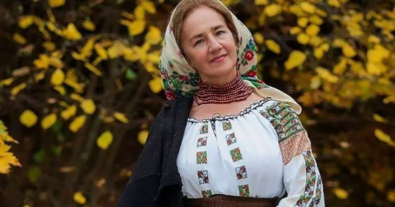 interpreta de muzica populara SOFIA VICOVEANCA